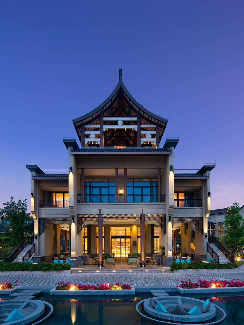 ANCNZH_find-a-hotel-03_Vertical_840x1120.jpg