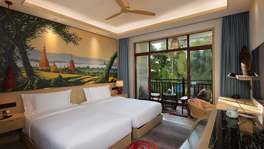 Rooms_spring-rainforest-twin-room_920-x-518_3.jpg