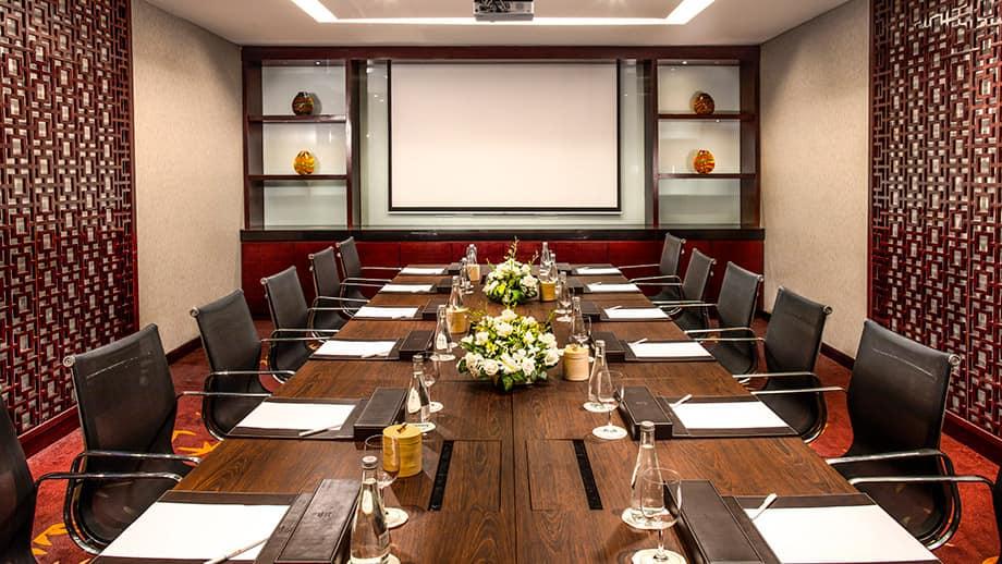 an-langco-Facilities-meeting-facilities.jpg