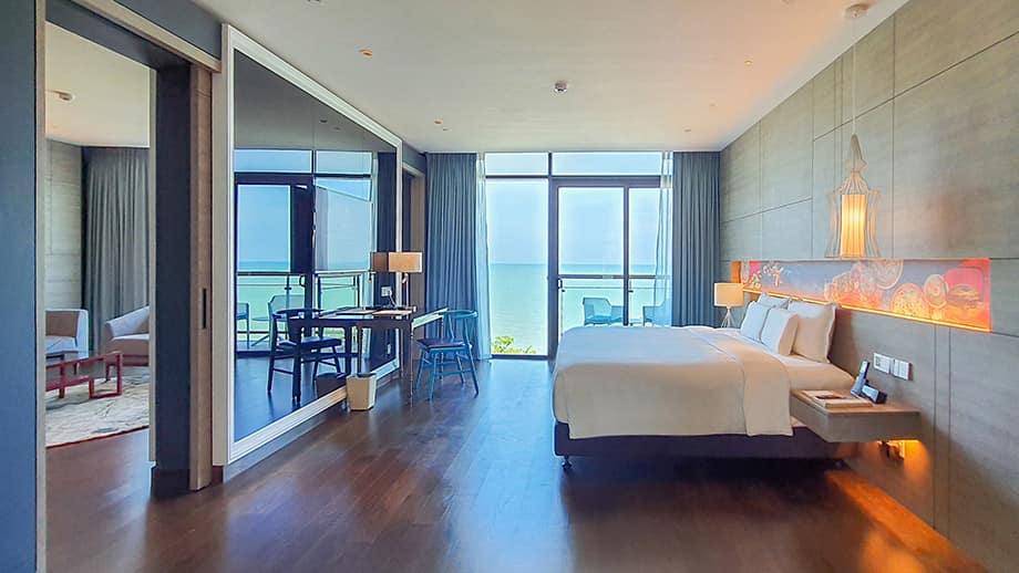 rooms_1-bedroom-deluxe-suite_1.jpg