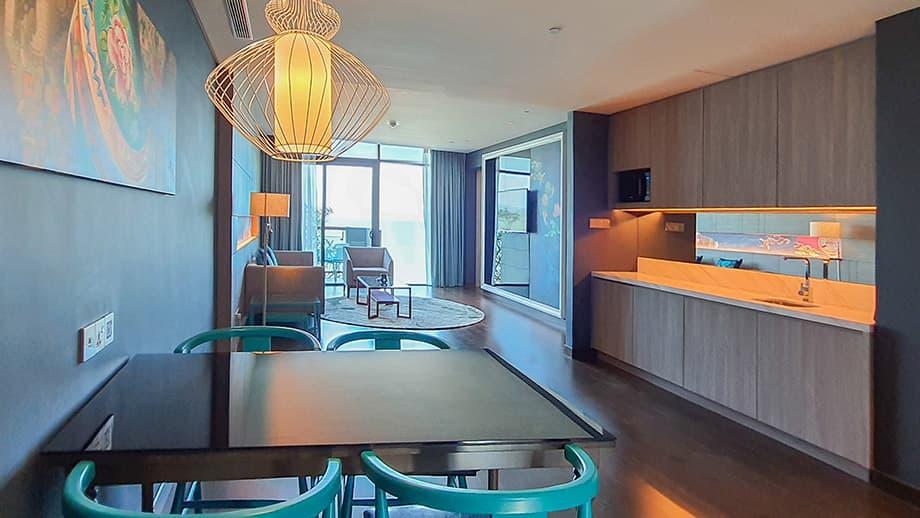 rooms_1-bedroom-deluxe-suite_6.jpg
