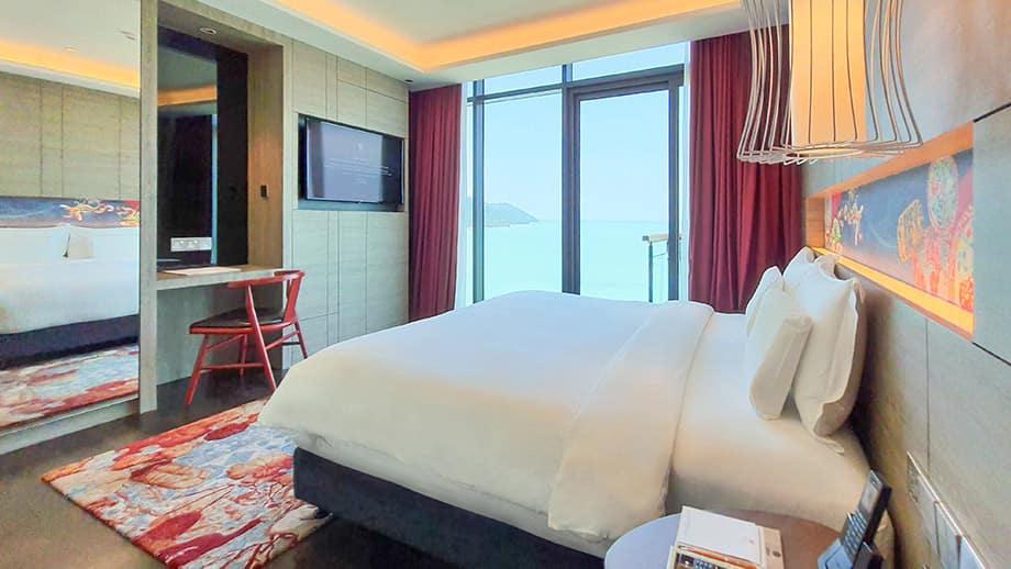 rooms_2-bedroom-deluxe-suite_1.jpg