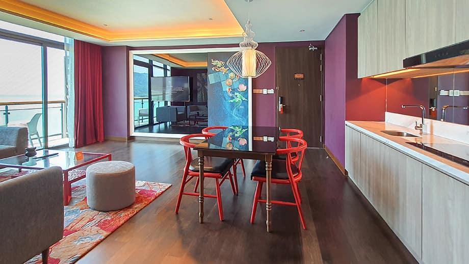rooms_2-bedroom-deluxe-suite_6.jpg
