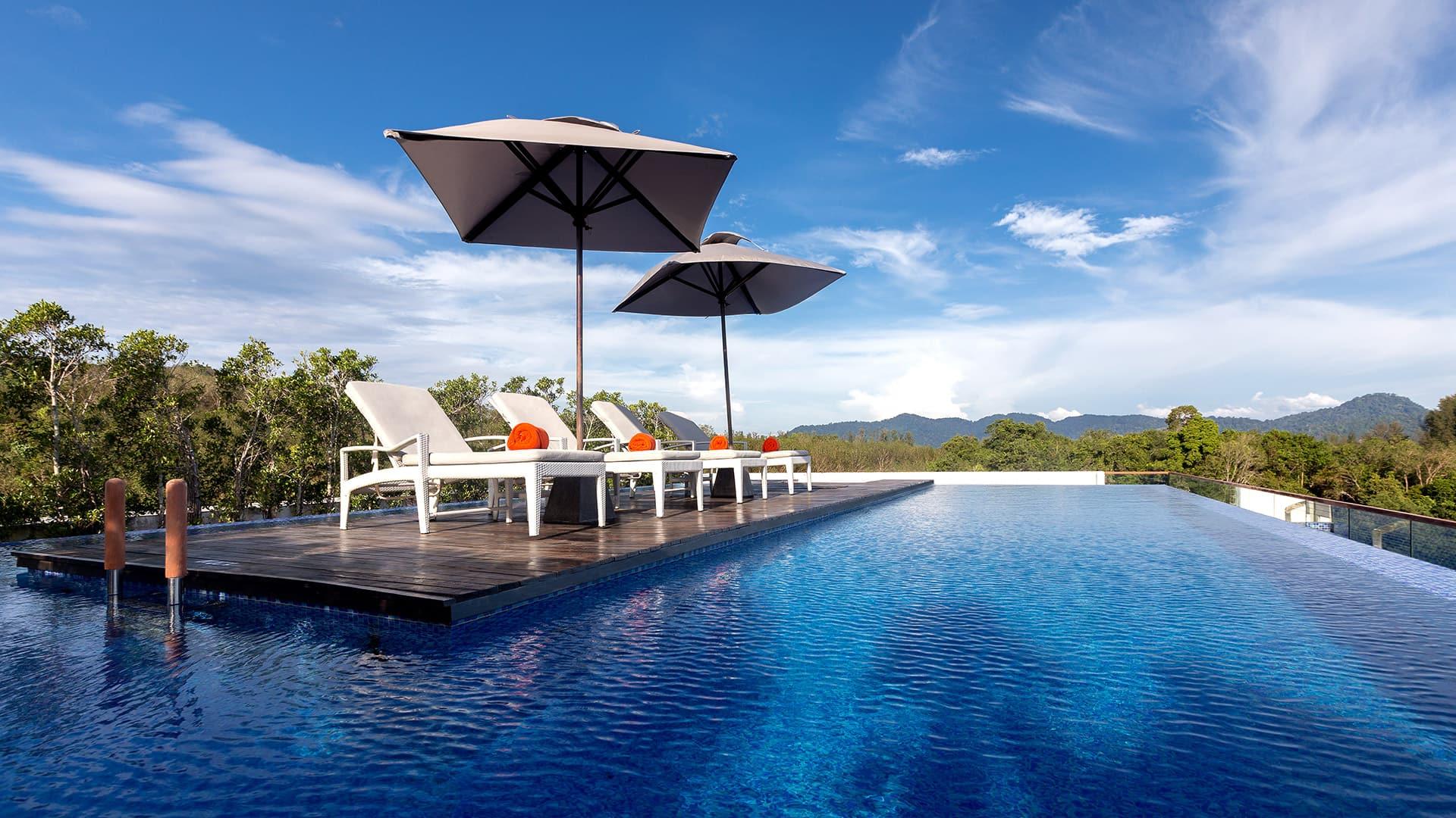 anthvp-3-bedroom-pool-suite-hero.jpg