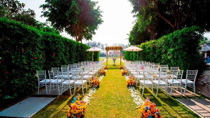 anthvp-poolside-garden.jpg
