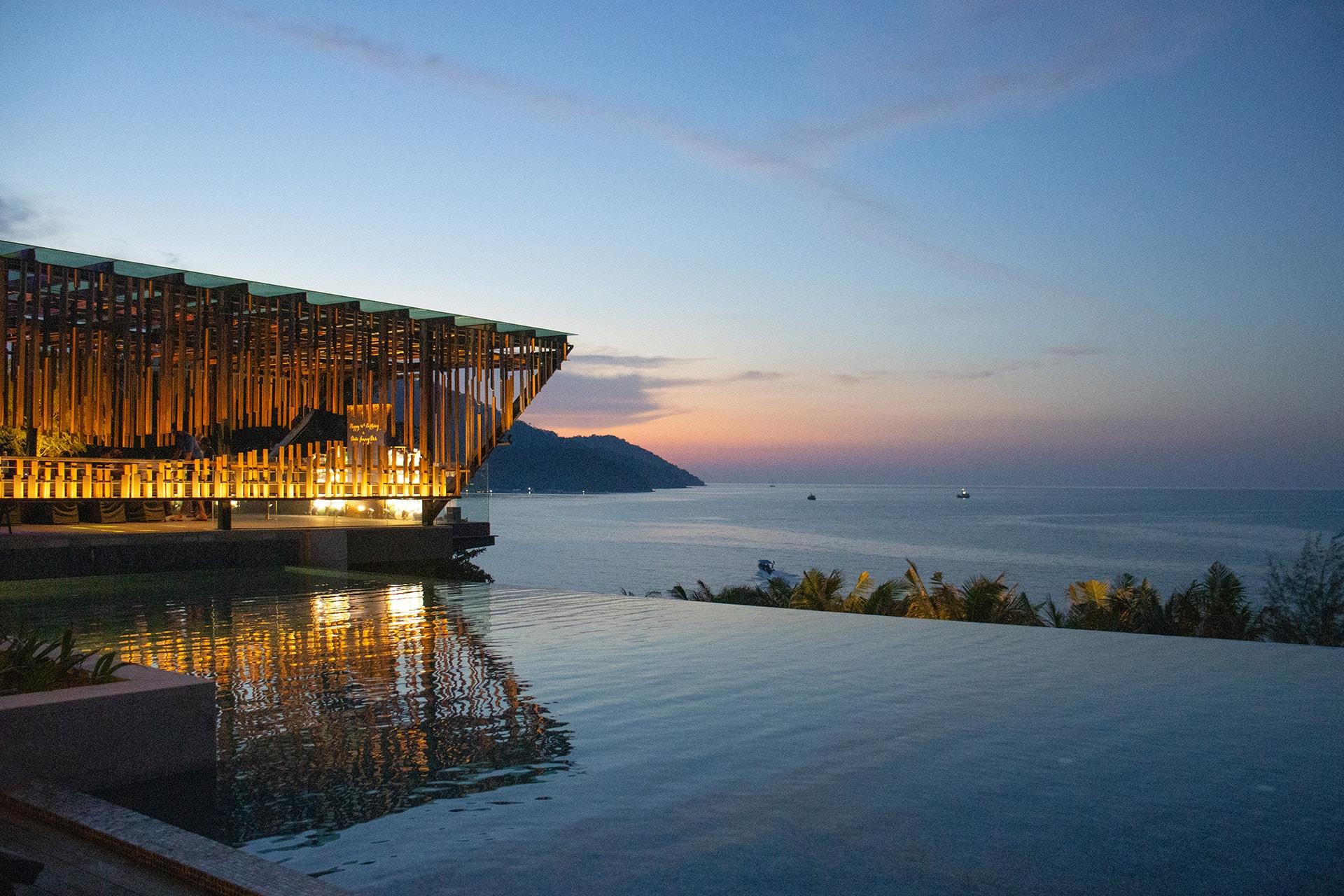 sanctuaries_infinity-pool2.jpg