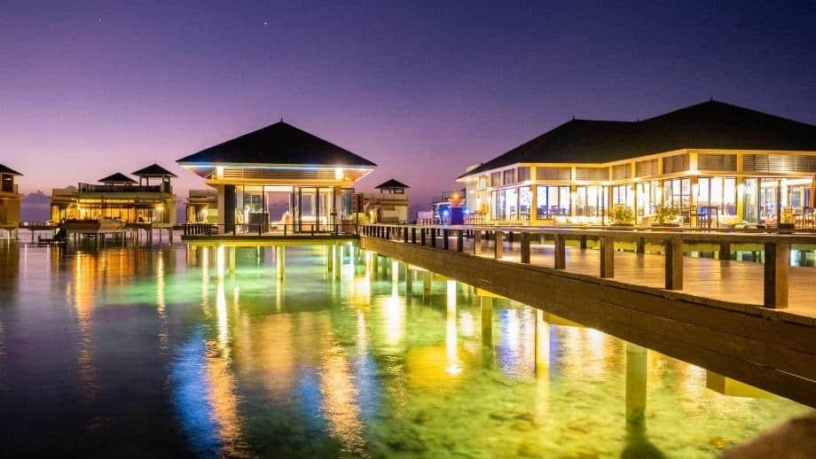 Angsana Velavaru Maldives Azzurro Restaurant