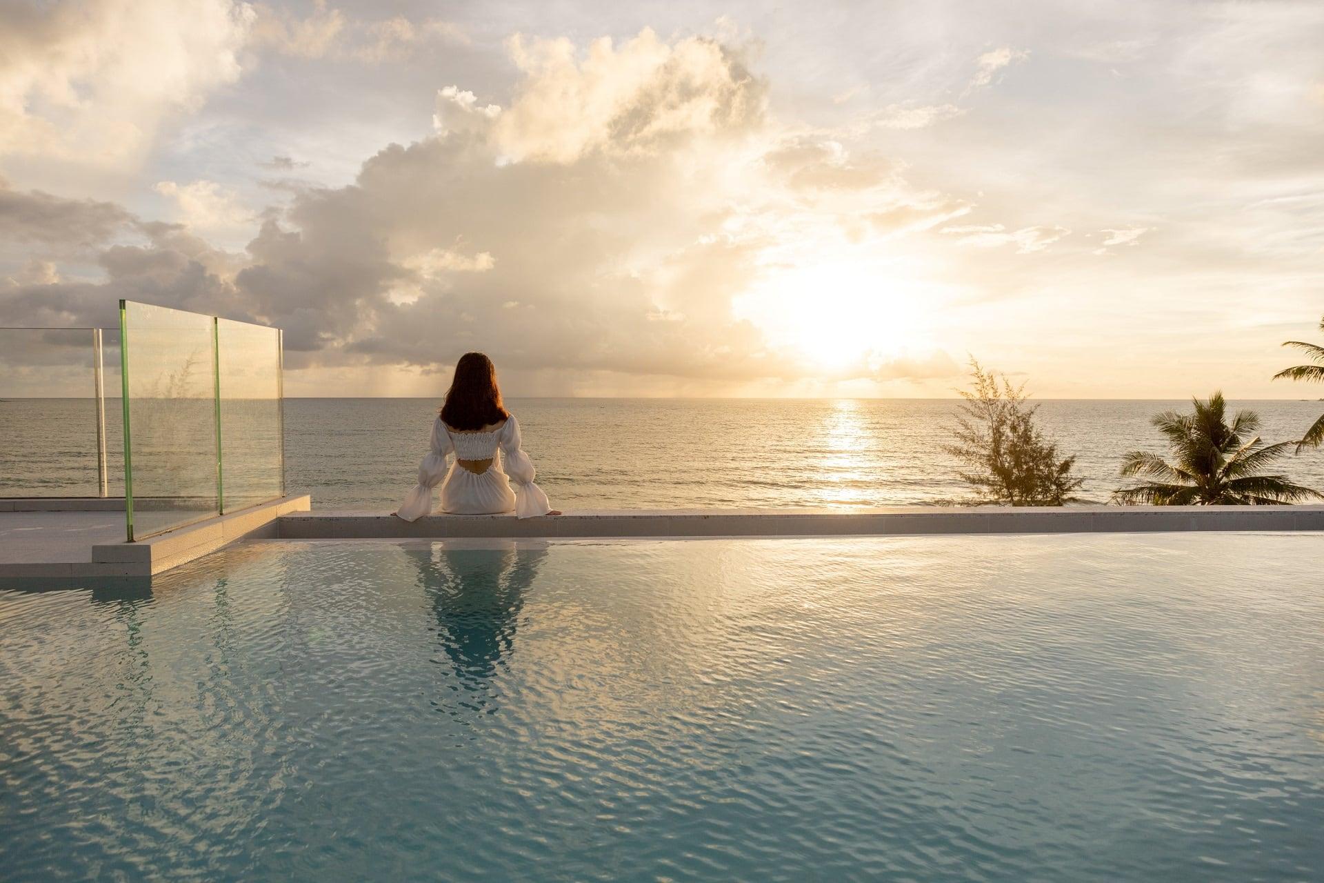 Two-Bedroom Pool Suite Beach View
