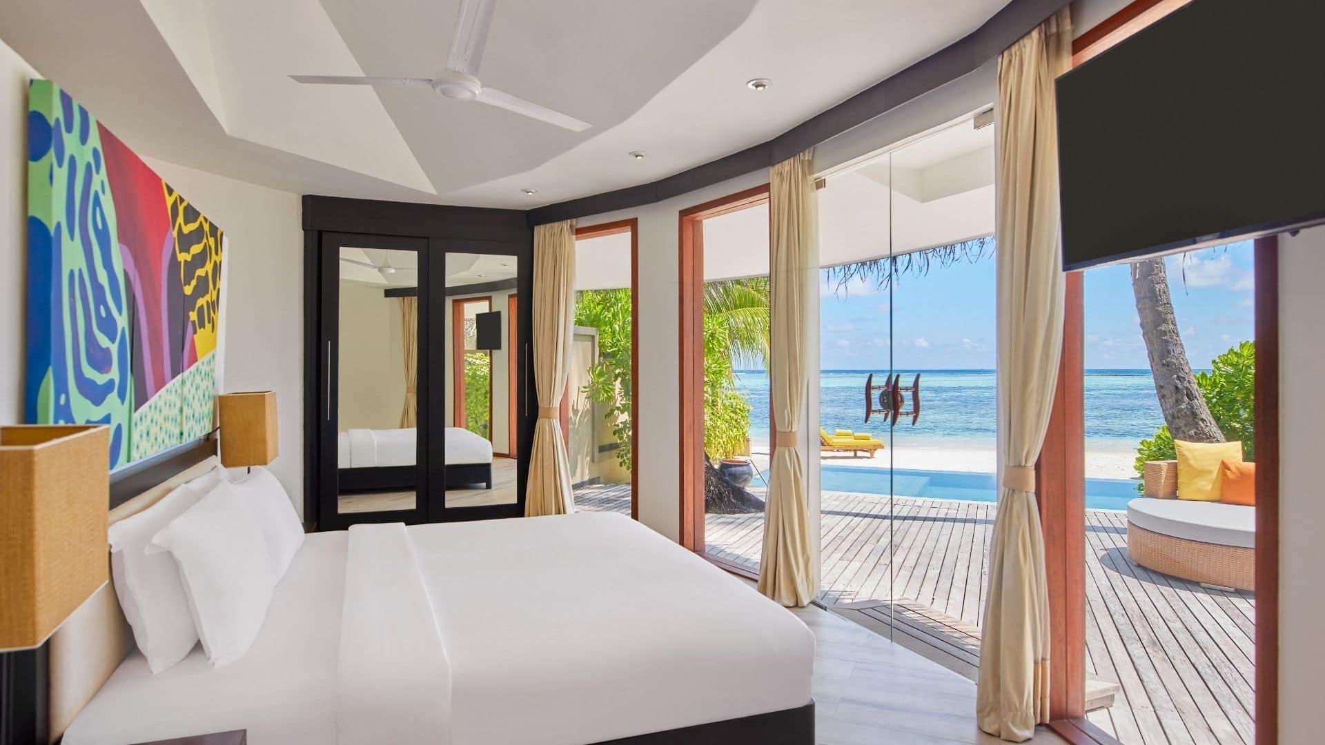 Angsana Velavaru Maldives Beachfront Infinity Pool Villa