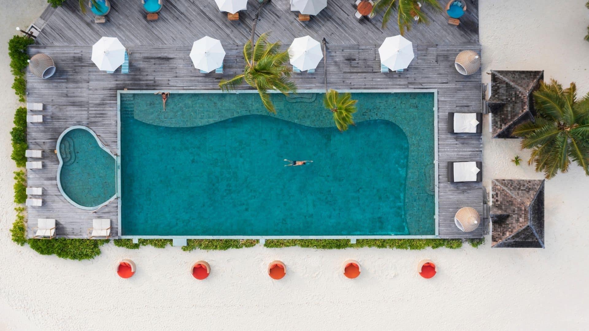 Angsana Velavaru Maldives Kuredhi Pool Bar