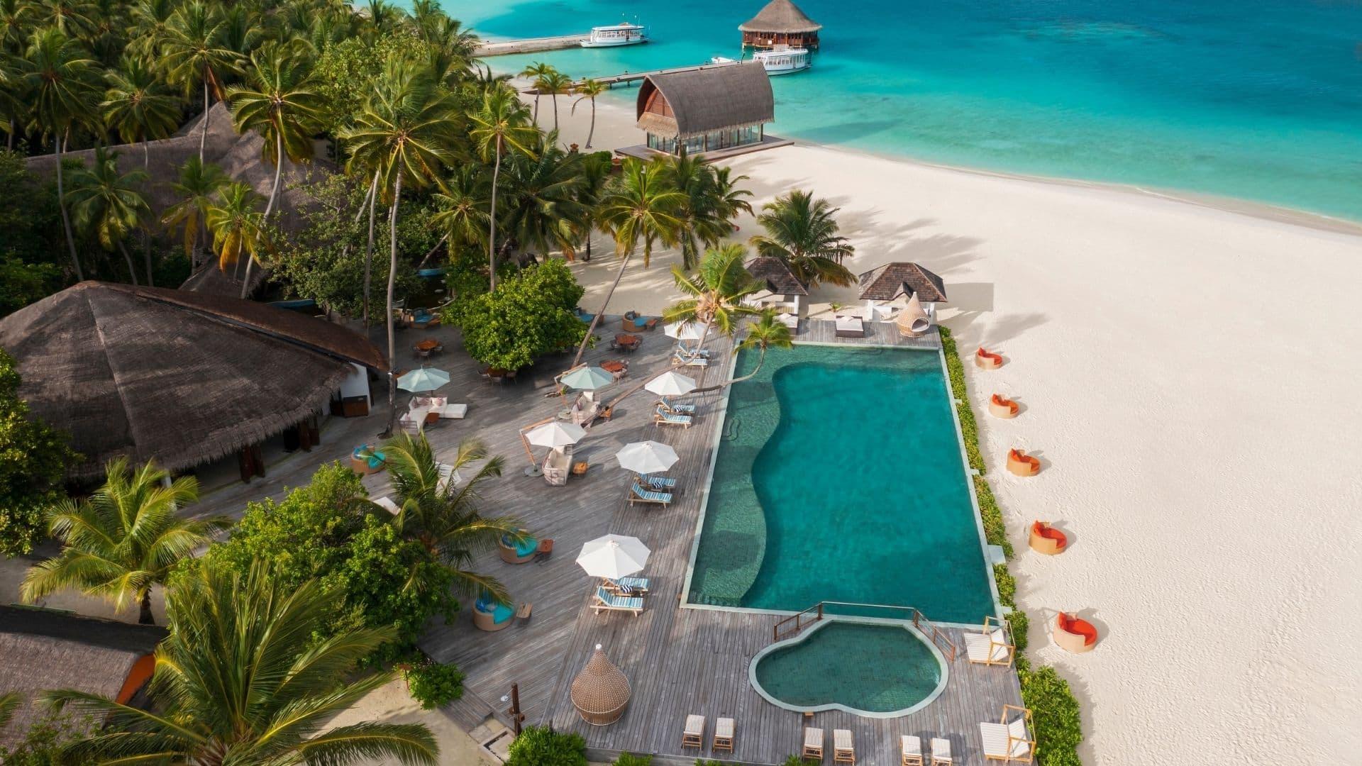 Angsana Velavaru Maldives Kuredhi Pool Bar