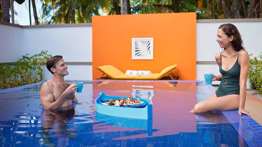 Angsana Velavaru Maldives Floating Breakfast