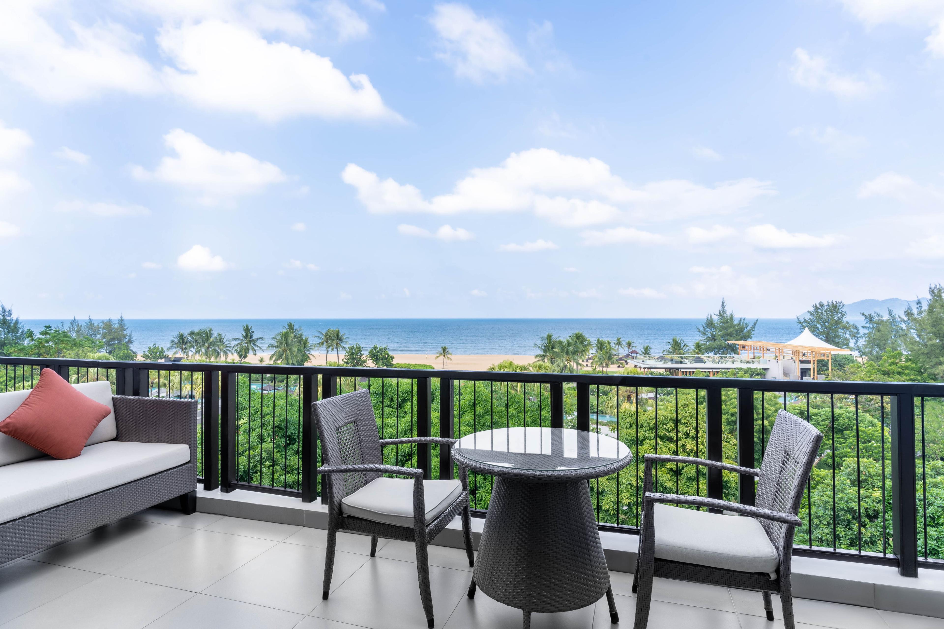 Balcony with seaview