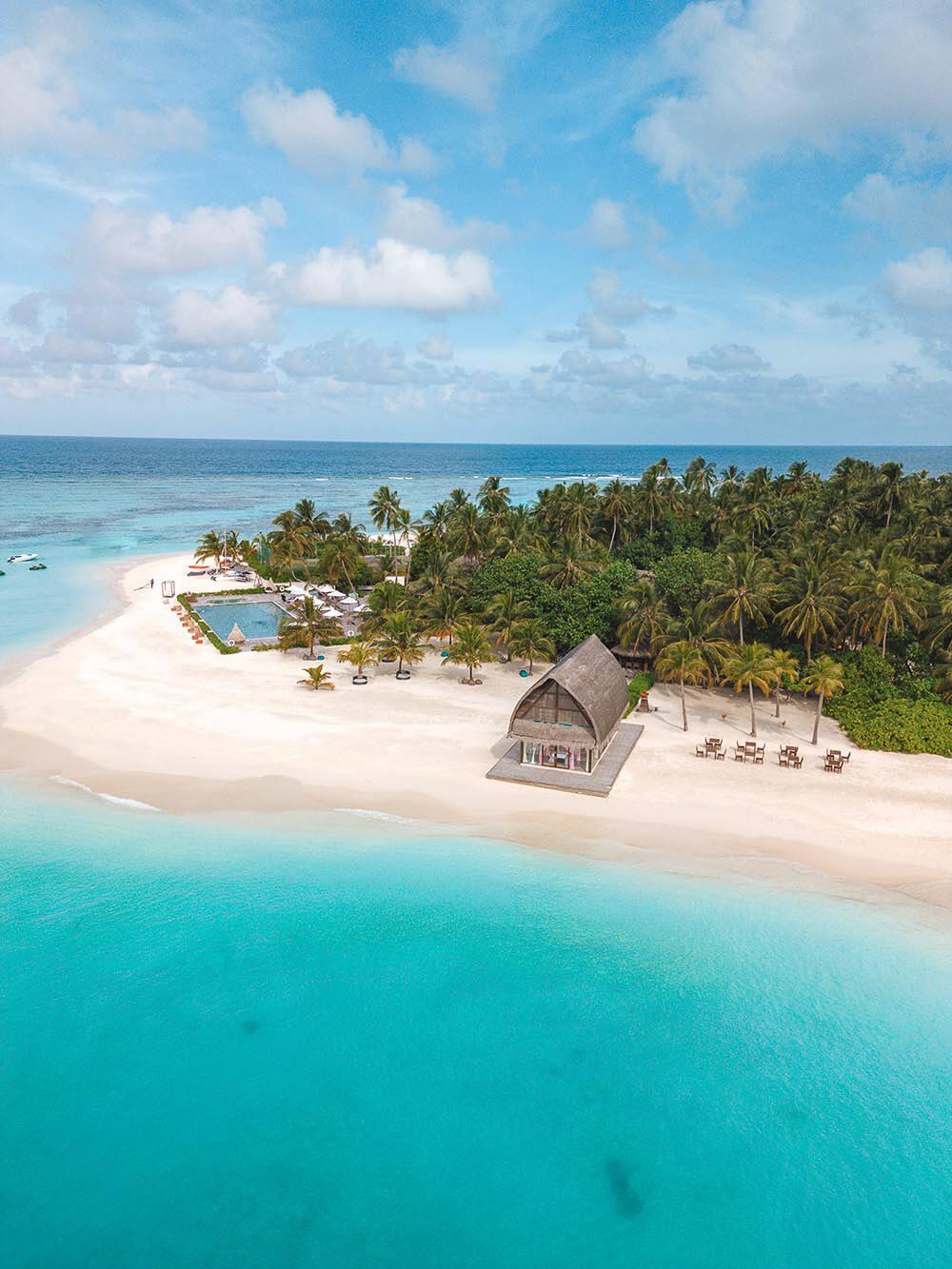 Aerial view of Angsana Velavaru, a 5 star resort in the Maldives
