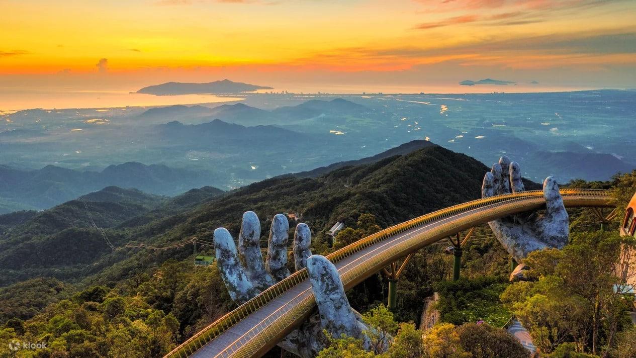 iconic Golden Bridge
