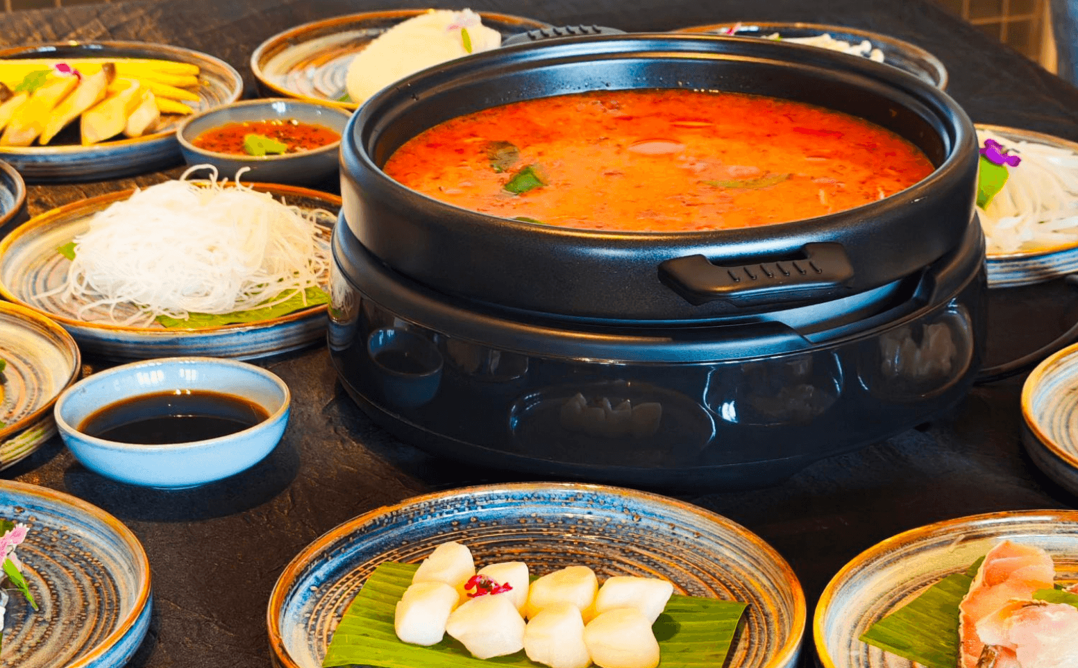 Hot Pot at Seafood Market Restaurant 