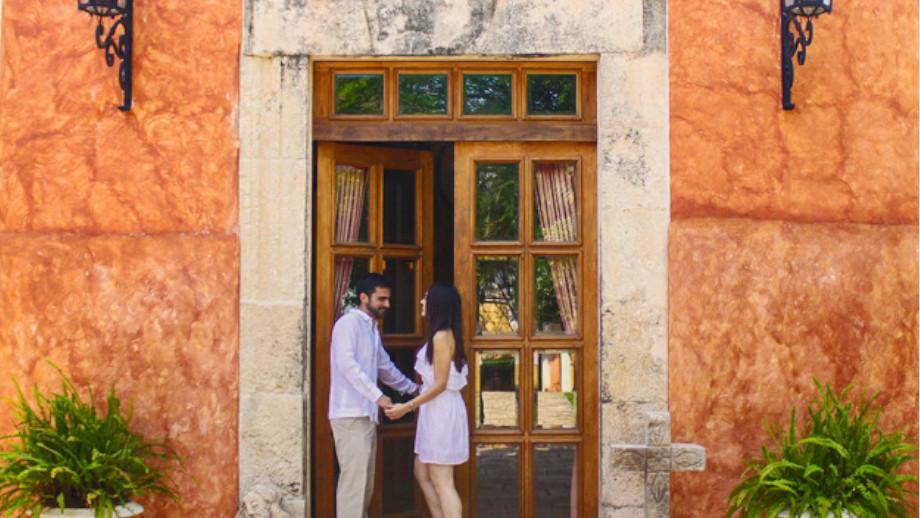 intimate-proposals-at-hacienda-xcanatun.jpg