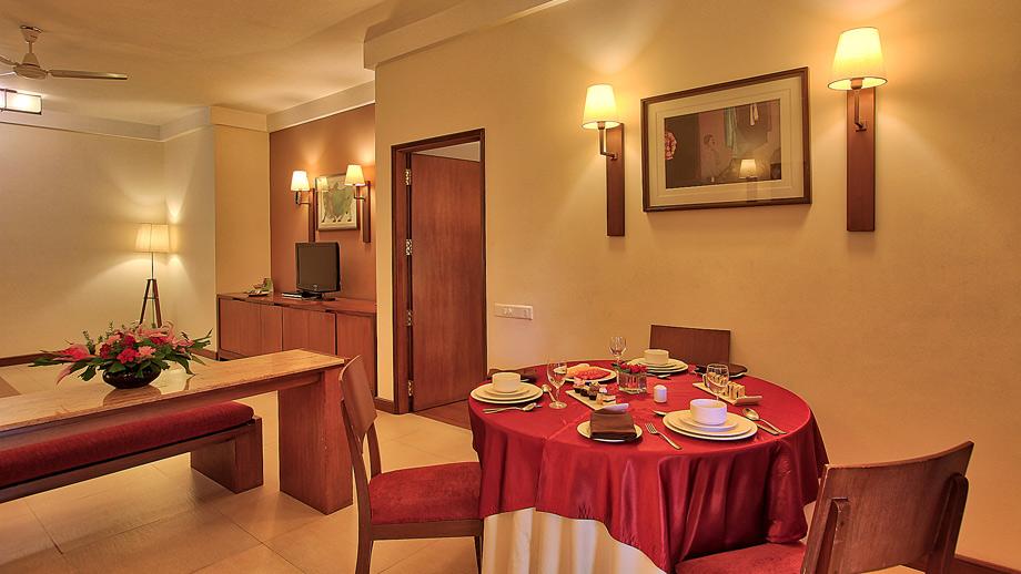 an-bangalore-one-bedroom-suite-dining.jpg