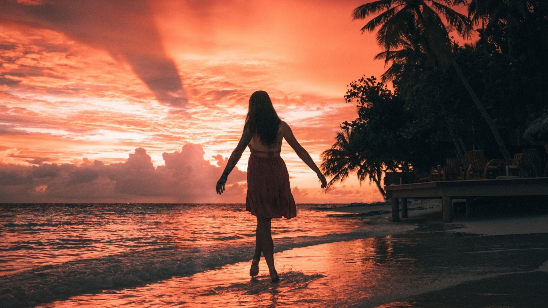Angsana Ihuru Maldives Sunset
