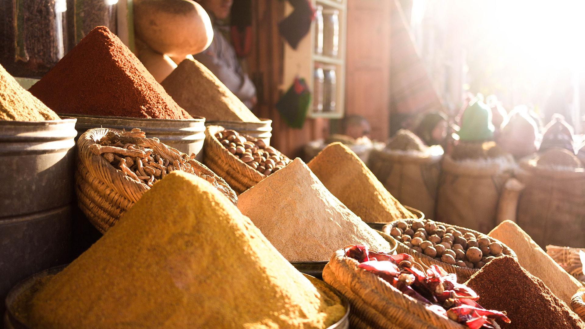 marrakech souk spices
