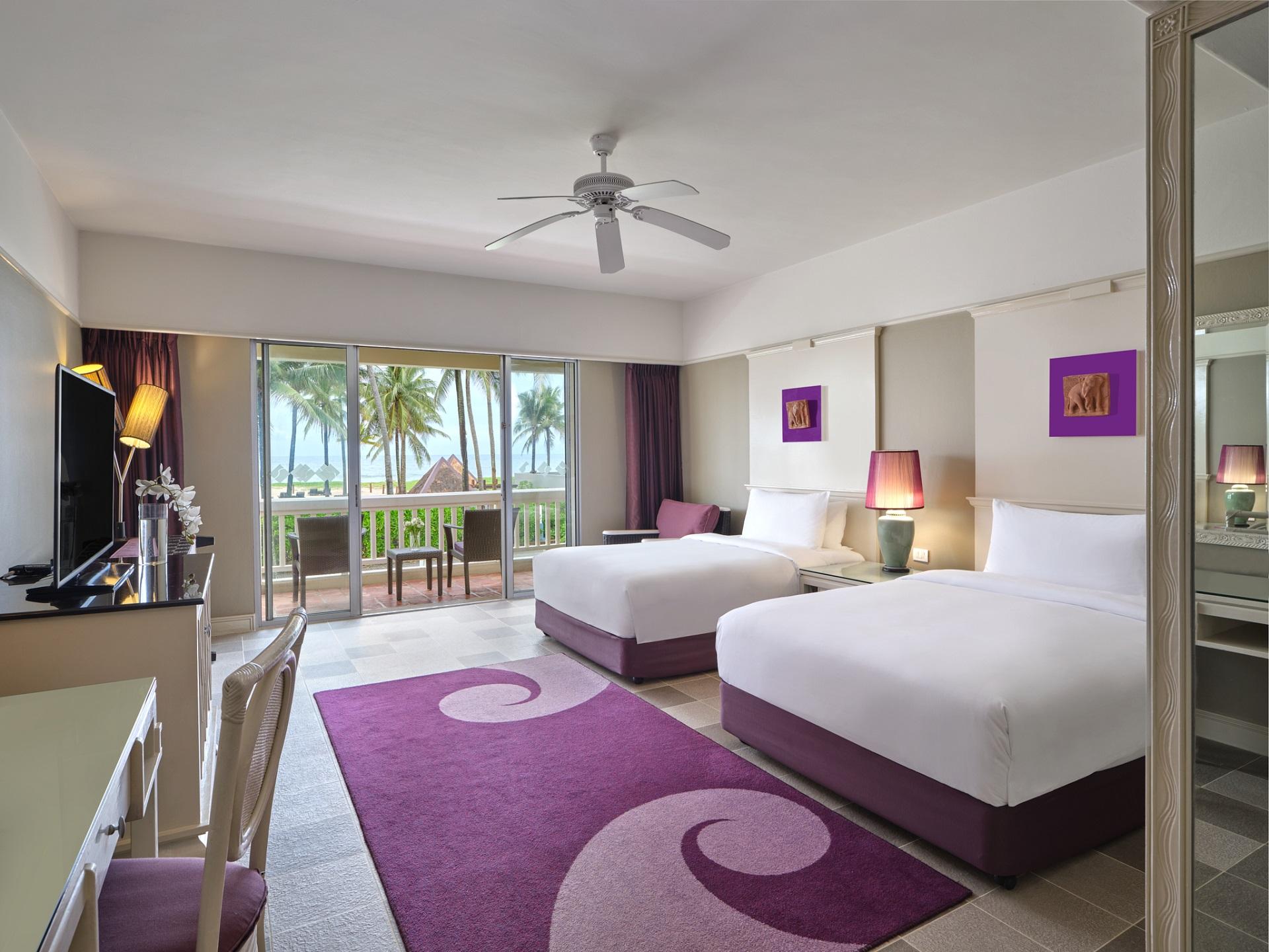 AN-Laguna-Phuket-Laguna-Beachfront-Room