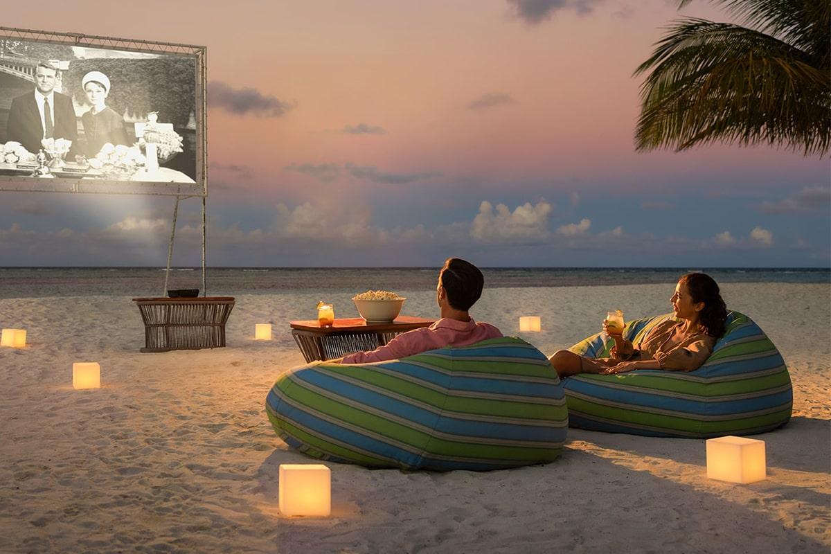 Angsana Velavaru Maldives Beach Cinema