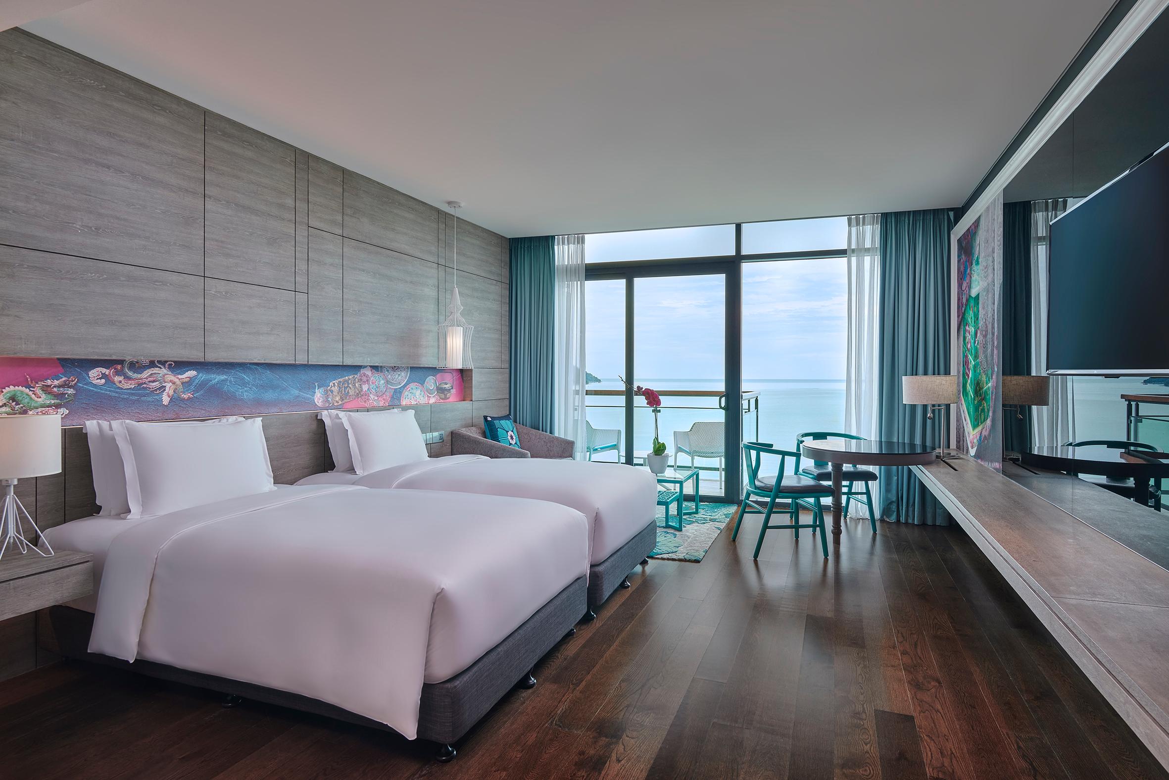 ANMYPN_Premier_Seaview_Room_Twin