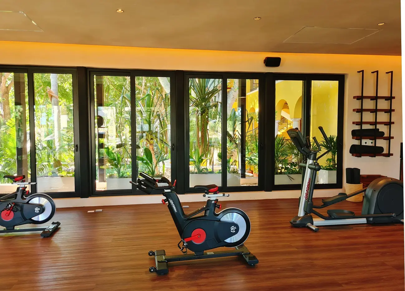 fitness center Hacienda