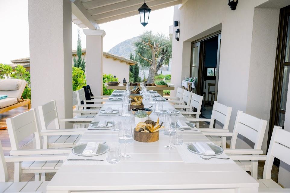 dining in villa corfu