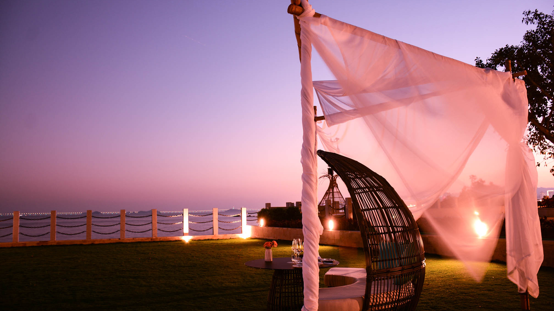 Angsana Zhuhai Phoenix Bay China Romantic Destination Dining