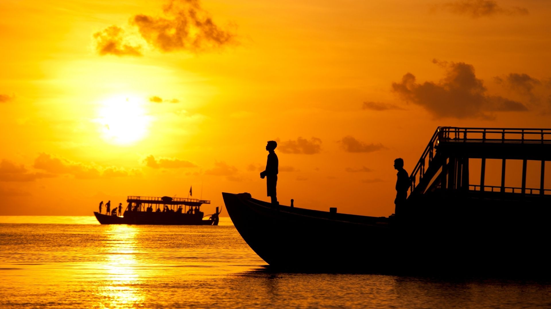 Angsana Velavaru Activities Night Fishing