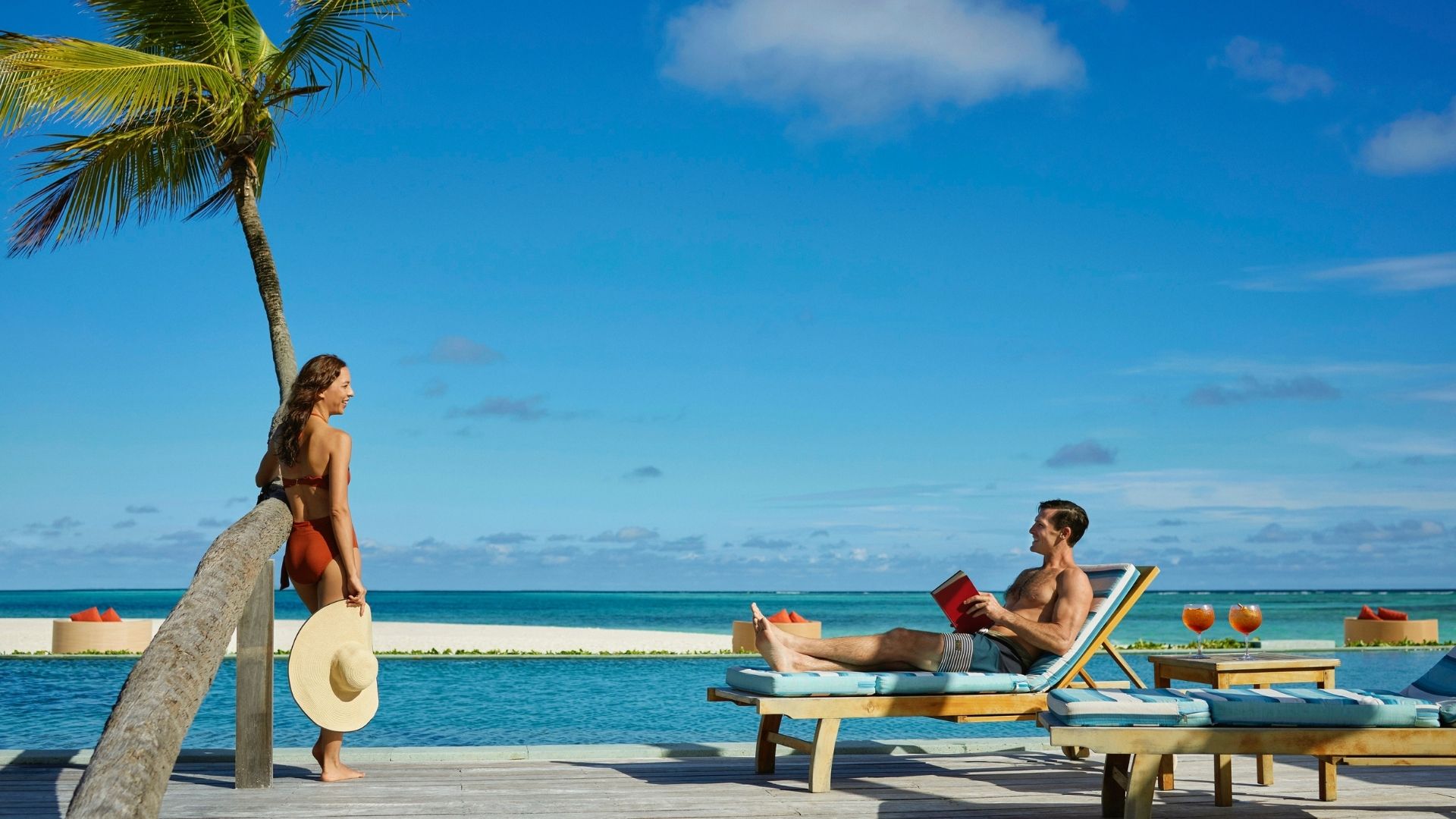 Angsana Velavaru Maldives Kuredhi Pool Bar
