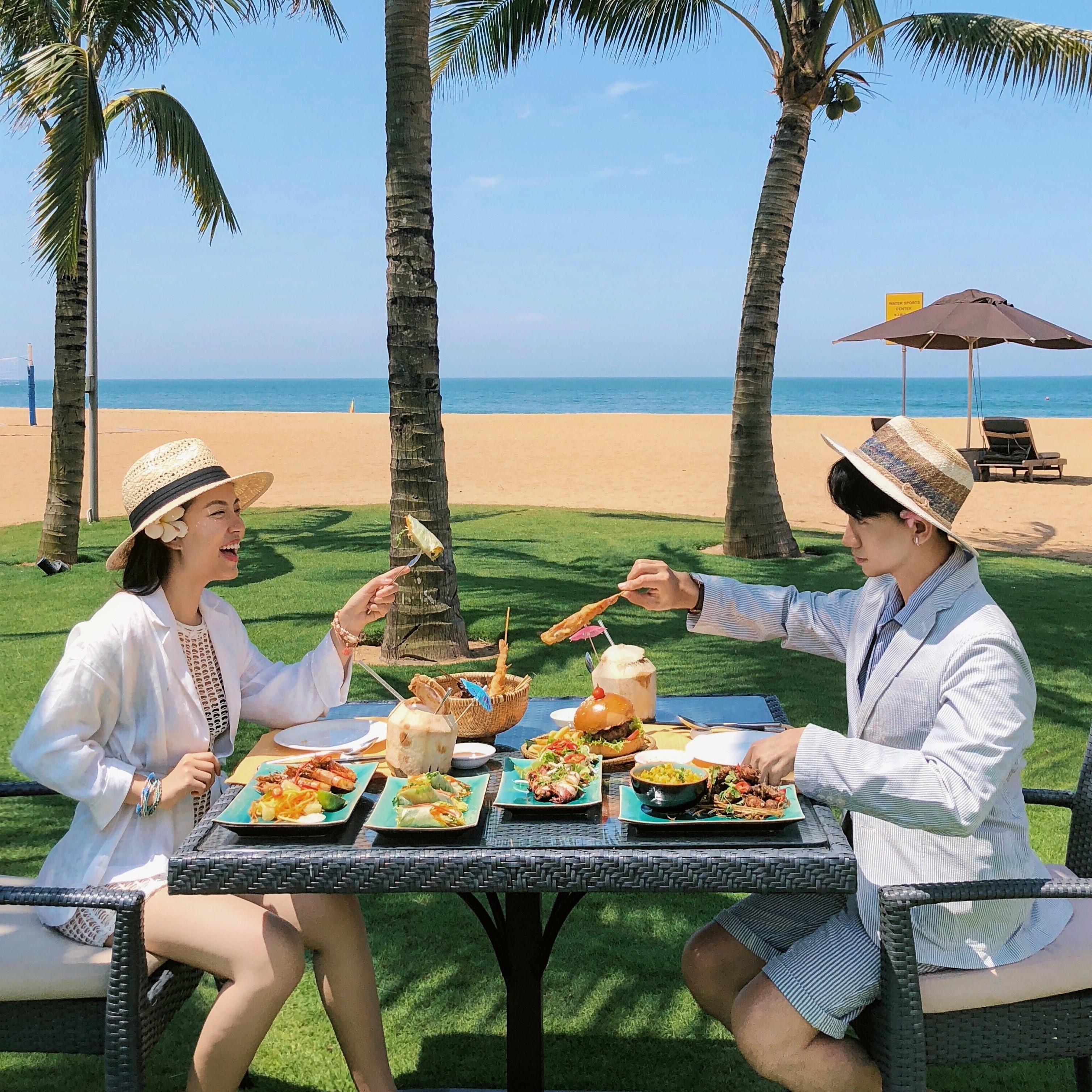 Angsana Lang Co Moomba Restaurant