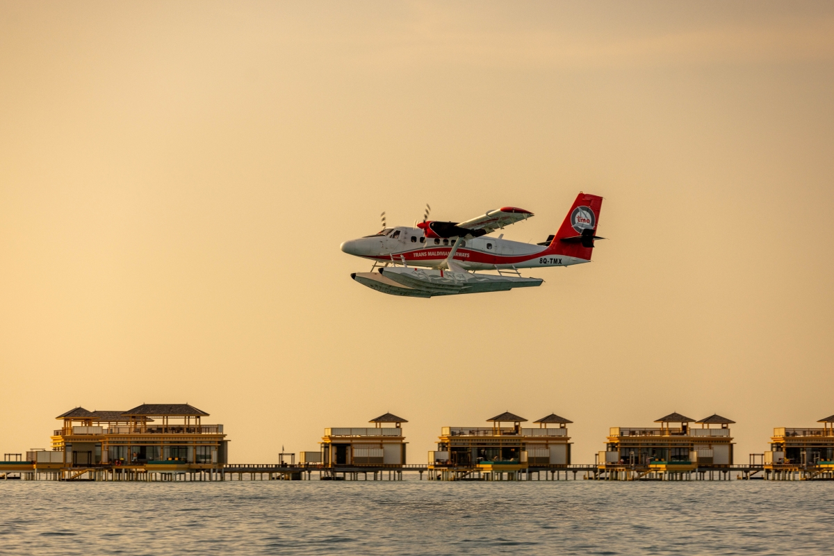 an-velavaru-offers-hero