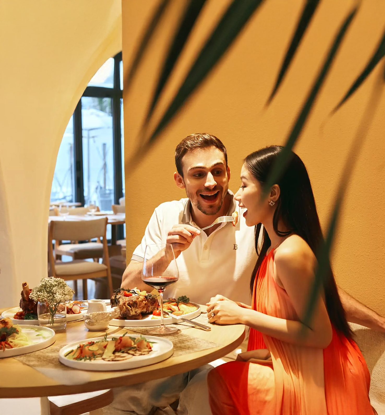 couple enjoy BBQ set menu