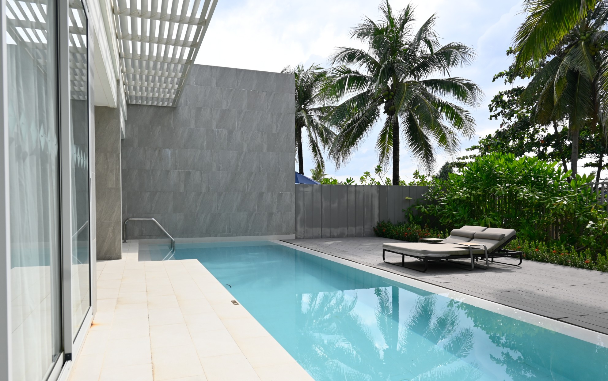 Two Bedroom Pool Suite Beach View