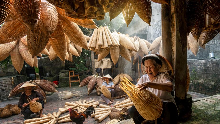 Hung Hoc and Cong Muong Craft Villages