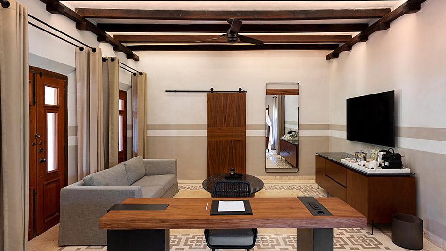 sayab-master-suite-livingroom.jpg